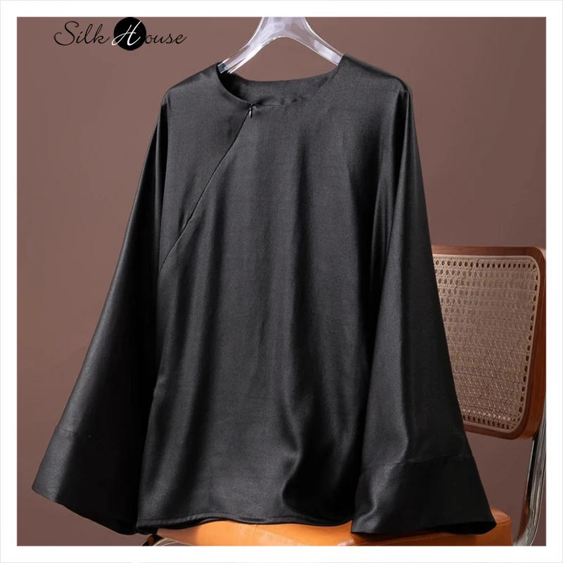 Luxurious Simple Glossy Heavy Satin 100% Natural Mulberry Silk Gambiered Guangdong Gauze Black Round Neck Long Sleeved T-shirt
Luxurious Simple Glossy Heavy Satin 100% Natural Mulberry Silk Gambiered Guangdong Gauze Black Round Neck Long Sleeved T-shirt