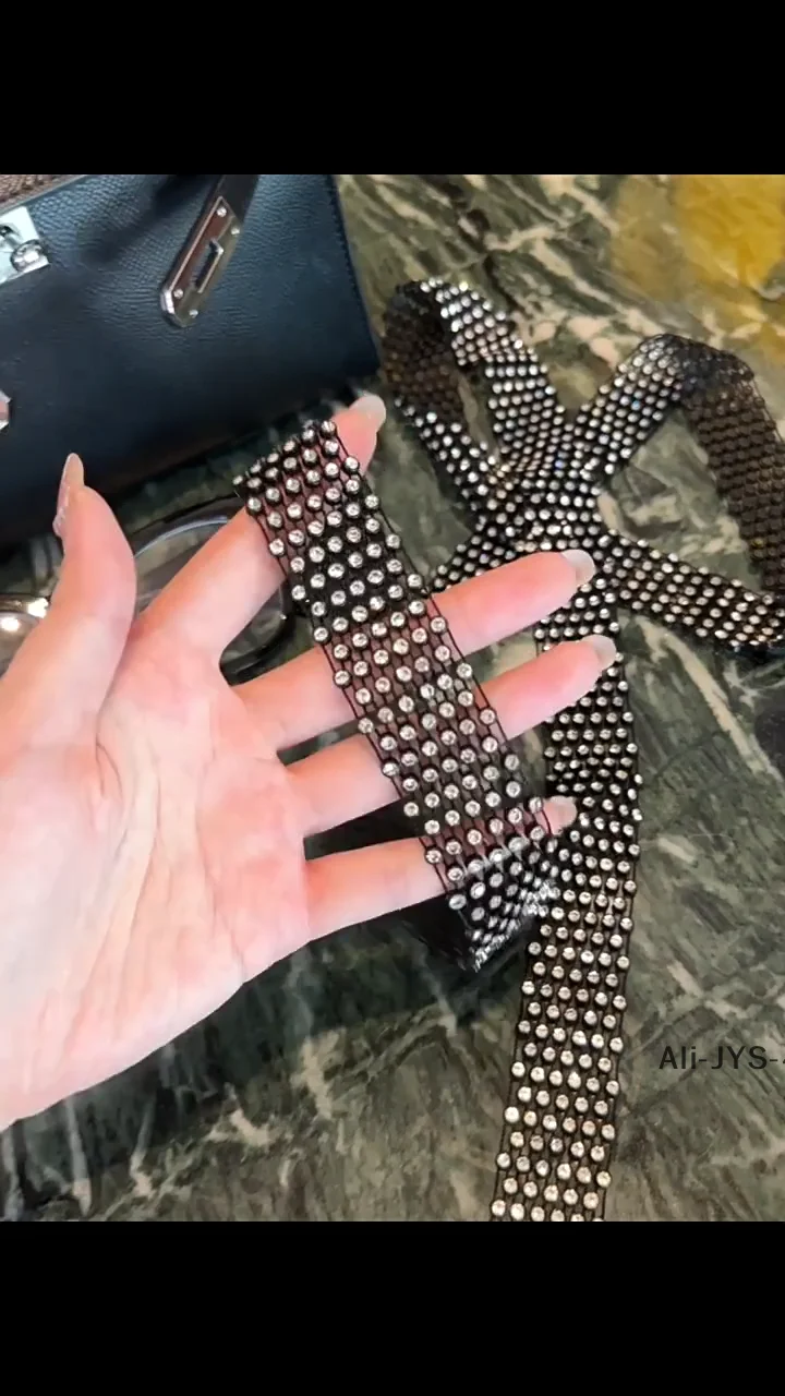 Bling Long Scarf Neckerchiefs Rhinestones Tie Choker Necklace For Women Luxury Crystal Necktie Collar Necklace Jewelry
Bling Long Scarf Neckerchiefs Rhinestones Tie Choker Necklace For Women Luxury Crystal Necktie Collar Necklace Jewelry