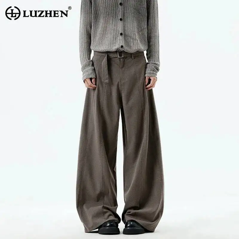 LUZHEN 2026 New Solid Color Belt Decorate Loose Wide Leg Casual Pants Men's Fashion Handsome Elegant Straight Trousers JY6526
LUZHEN 2026 New Solid Color Belt Decorate Loose Wide Leg Casual Pants Men's Fashion Handsome Elegant Straight Trousers JY6526