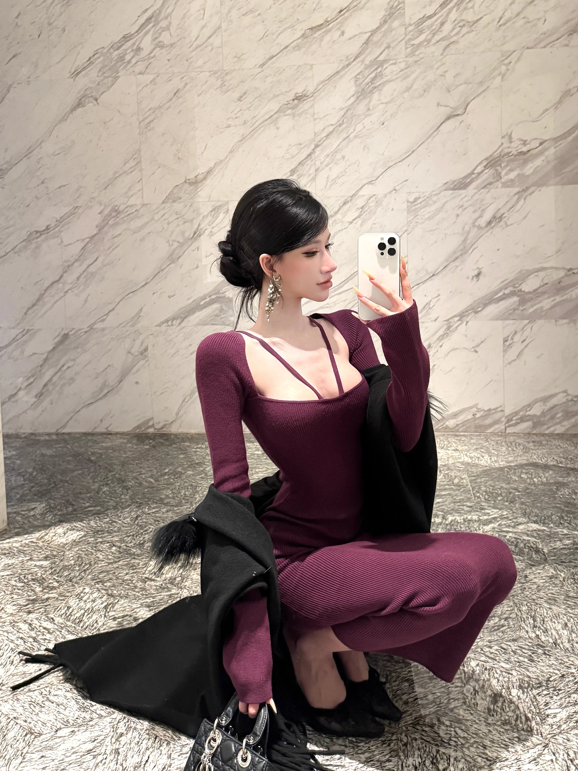 Pure Desire, длинная трикотажная юбка с широким воротником, женская весна 2026, новая тонкая сексуальная базовая длинная юбка с завязкой на талии
Pure Desire, длинная трикотажная юбка с широким воротником, женская весна 2026, новая тонкая сексуальная базовая длинная юбка с завязкой на талии