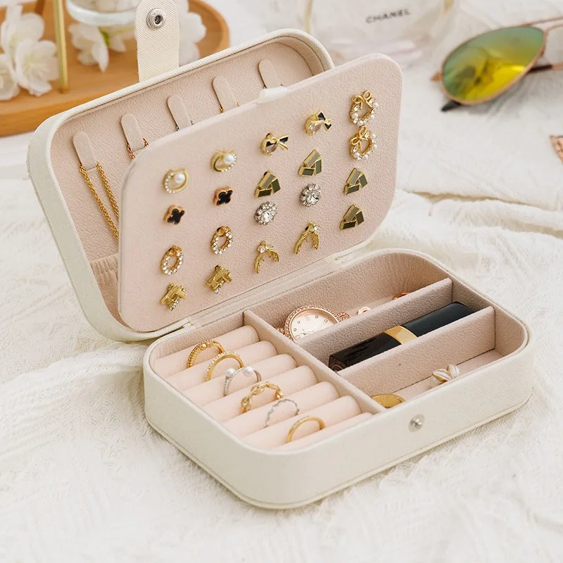 LENNIK Simple Jewelry Bag Ring Earrings Portable Travel Jewelry Storage Box Leather Creative Gifts Jewelry Storage
LENNIK Simple Jewelry Bag Ring Earrings Portable Travel Jewelry Storage Box Leather Creative Gifts Jewelry Storage