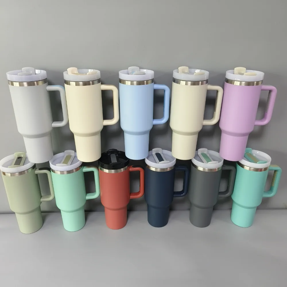 1pc 1200ml/40oz Solid Color Stainless Steel Insulation Cup, Double Layer Leakproof Vacuum Water Bottle, Suitable For Outdoor Spo
1pc 1200ml/40oz Solid Color Stainless Steel Insulation Cup, Double Layer Leakproof Vacuum Water Bottle, Suitable For Outdoor Spo