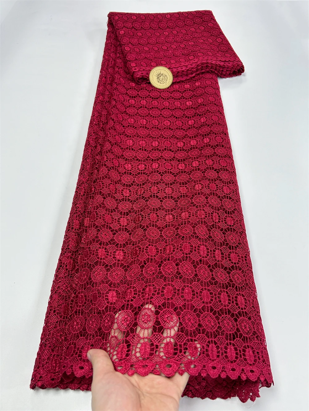 Latest Nigerian Guipure Lace Fabric 2025 High Quality African Lace Fabric Embroidery Cord Material 5Yards for Sewing Dress
Latest Nigerian Guipure Lace Fabric 2025 High Quality African Lace Fabric Embroidery Cord Material 5Yards for Sewing Dress