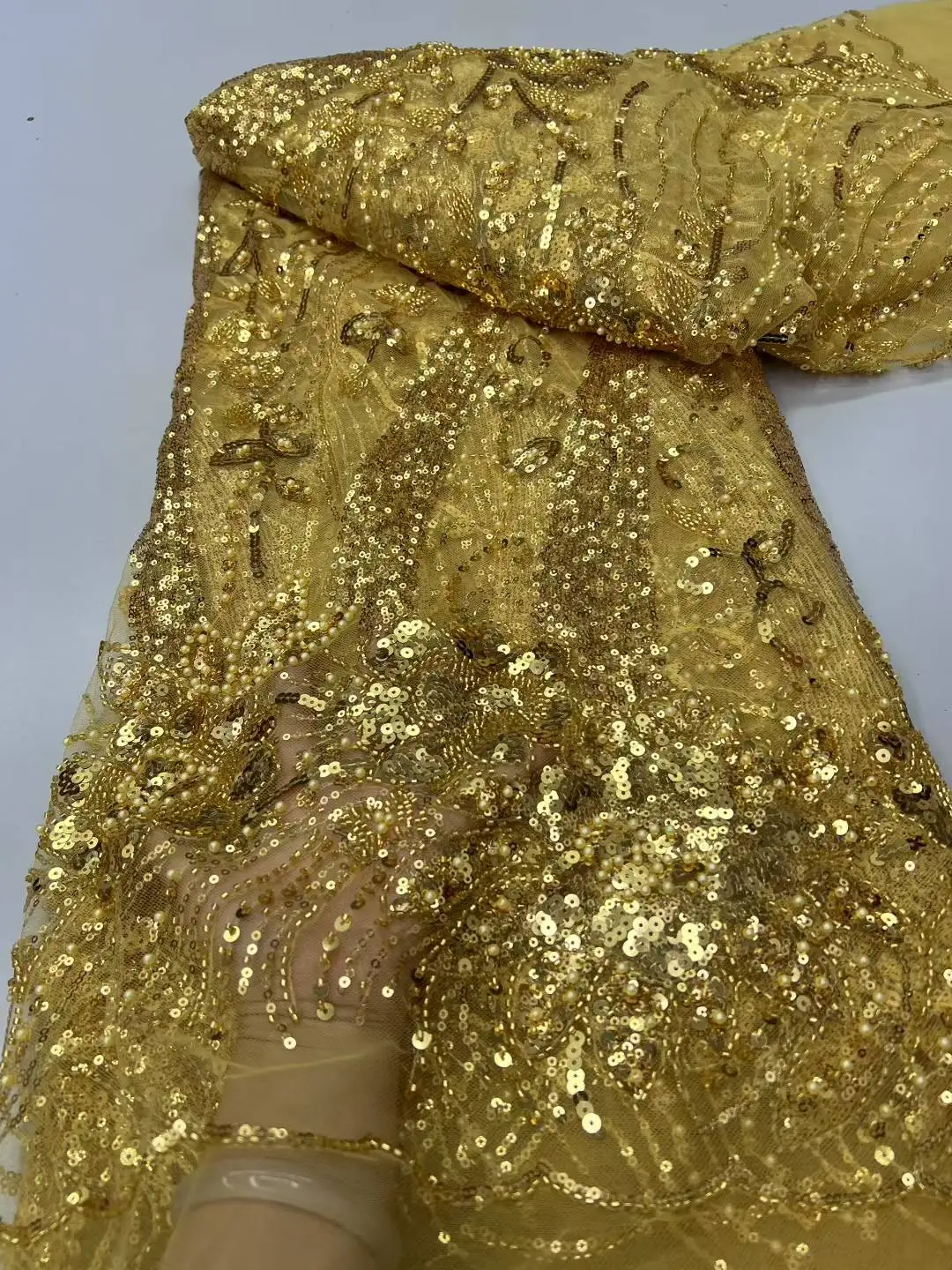 Высокое качество африканское золото ручной работы из бисера кружевная ткань 2025 шитье блестки вышивка нигерийская кружевная ткань для свадебной вечеринки
Высокое качество африканское золото ручной работы из бисера кружевная ткань 2025 шитье блестки вышивка нигерийская кружевная ткань для свадебной вечеринки