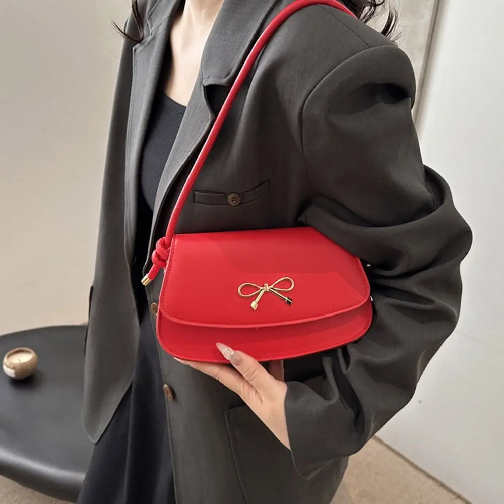 Fashionable New Design Y2k Bow Shoulder Bags Solid Color PU Leather Bowknot Armpit Bag Sweet Luxury Women Handbag Girls
Fashionable New Design Y2k Bow Shoulder Bags Solid Color PU Leather Bowknot Armpit Bag Sweet Luxury Women Handbag Girls