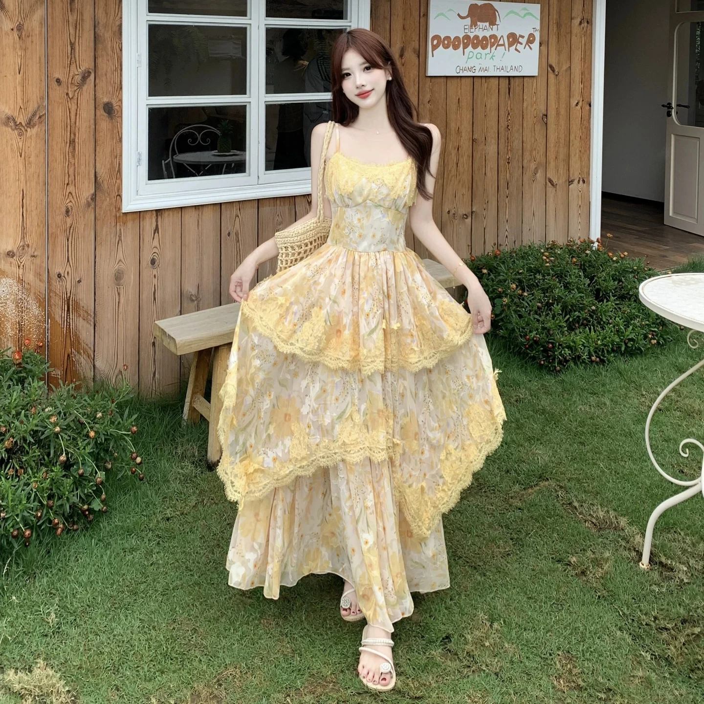 Yellow Floral Print Sling Maxi Dress Women's 2026 New Lace Trim Tiered Ruffle Flowy Bohemia Sexy Dressess Chiffon Casual Dress
Yellow Floral Print Sling Maxi Dress Women's 2026 New Lace Trim Tiered Ruffle Flowy Bohemia Sexy Dressess Chiffon Casual Dress
