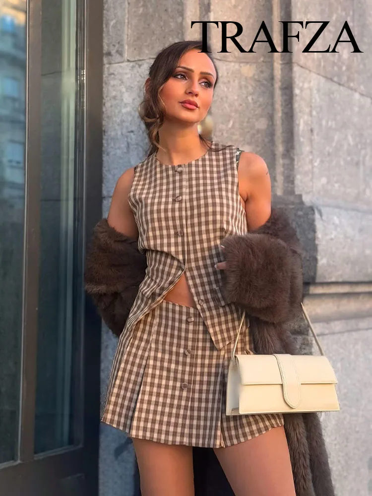 TRAFZA Women Elegant Shorts Suit Plaid O-Neck Single Breasted Pocket Decorate Vest Top+Chic Zipper Pleated Slim Mini Culottes
TRAFZA Women Elegant Shorts Suit Plaid O-Neck Single Breasted Pocket Decorate Vest Top+Chic Zipper Pleated Slim Mini Culottes