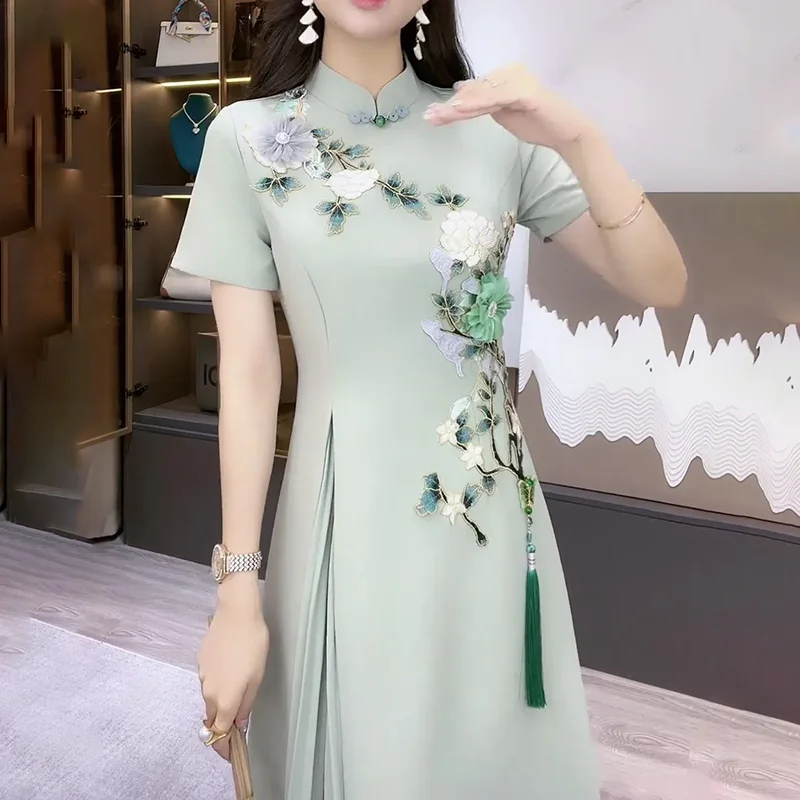 Новое китайское высококачественное платье Cheongsam с вышивкой, женское летнее платье 20225, этническое, средней длины, тонкое, шикарное, для банкета, дня рождения, Cheongsam
Новое китайское высококачественное платье Cheongsam с вышивкой, женское летнее платье 20225, этническое, средней длины, тонкое, шикарное, для банкета, дня рождения, Cheongsam