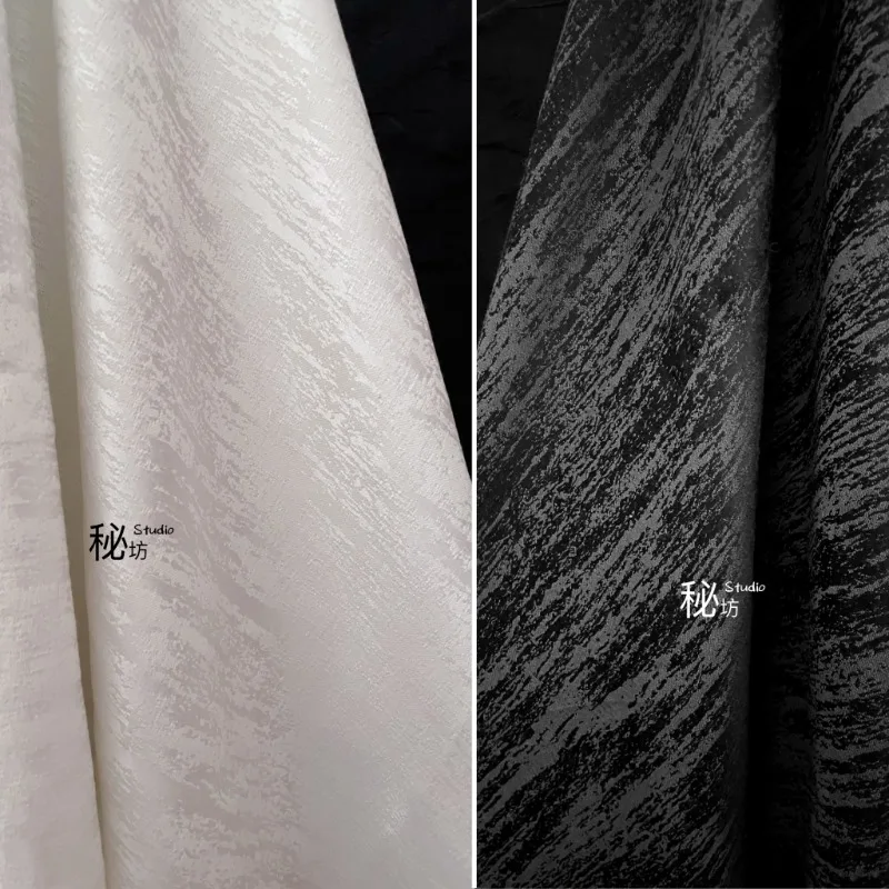 Черно-белая ветровка из жаккардовой ткани, креативный силуэт, готовая одежда, дизайнерская ткань для лица, ткань для шитья своими руками
Черно-белая ветровка из жаккардовой ткани, креативный силуэт, готовая одежда, дизайнерская ткань для лица, ткань для шитья своими руками
