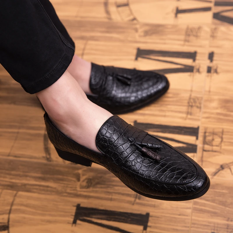 Men Leather Casual Shoes Summer Outdoor Light Men Shoes Loafers Slip on Comfortable Moccasins Business Shoes Casual Driving Shoe
Men Leather Casual Shoes Summer Outdoor Light Men Shoes Loafers Slip on Comfortable Moccasins Business Shoes Casual Driving Shoe