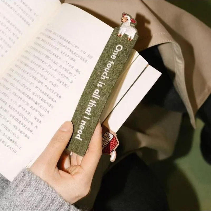 Корейский стиль, рисунок животных, ткань с вышивкой, закладка, милая фетровая закладка, изысканный подарок, подходит для подарков друзей
Корейский стиль, рисунок животных, ткань с вышивкой, закладка, милая фетровая закладка, изысканный подарок, подходит для подарков друзей