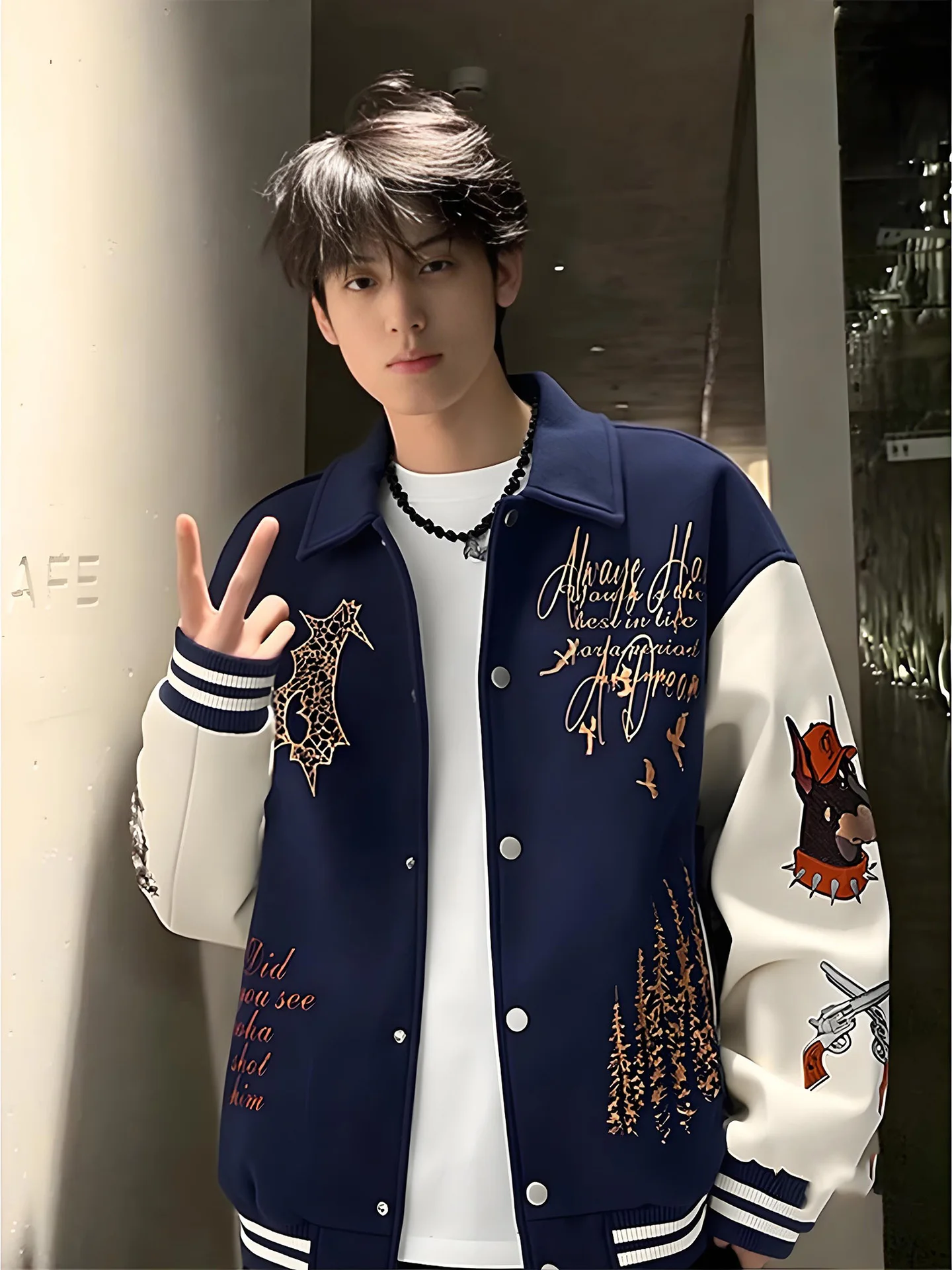 Ретро-американская бейсбольная куртка с вышивкой, мужская, весенняя, утепленная, с воротником Cleanfit, короткая летная куртка, цветные блоки, полиэстер F...
Ретро-американская бейсбольная куртка с вышивкой, мужская, весенняя, утепленная, с воротником Cleanfit, короткая летная куртка, цветные блоки, полиэстер F...