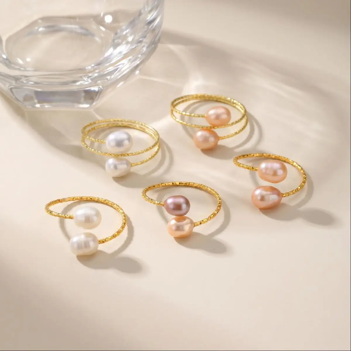 Vnox Elegant Freshwater Pearl Ring for Women Pink Rice Shape Real Pearl Open Rings Double Layer Rings Party Wedding Jewelry
Vnox Elegant Freshwater Pearl Ring for Women Pink Rice Shape Real Pearl Open Rings Double Layer Rings Party Wedding Jewelry