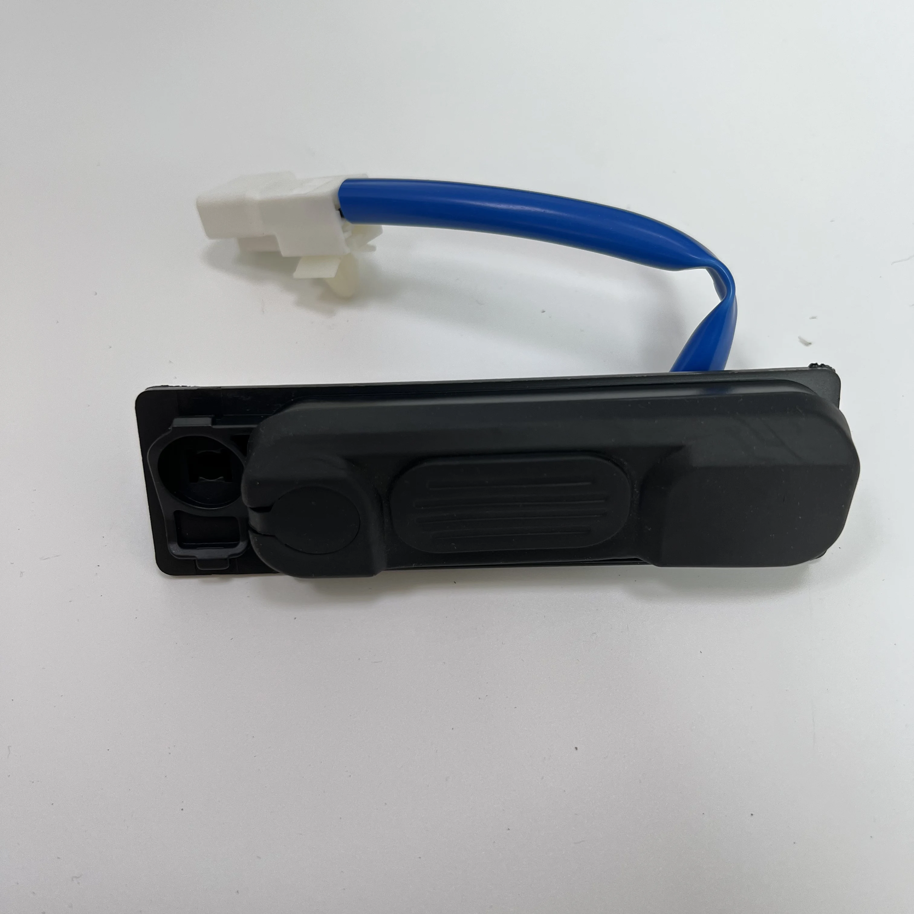 2 Pins 1 Buttons Car Trunk Opening Switch Boot Switch Tailgate Control Switch Button For Mitsubishi ASX 12-20 5810A091
2 Pins 1 Buttons Car Trunk Opening Switch Boot Switch Tailgate Control Switch Button For Mitsubishi ASX 12-20 5810A091