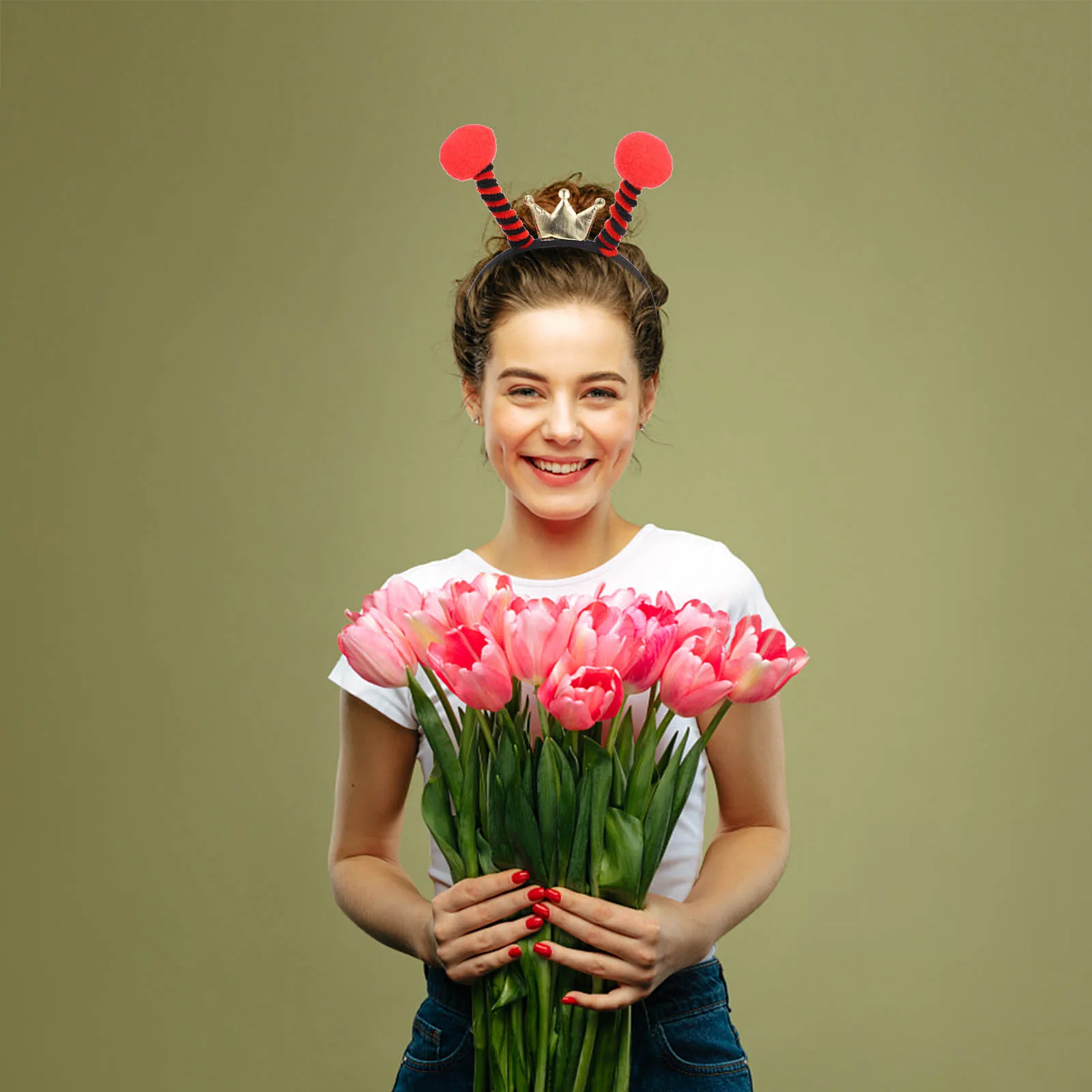 4Pcs Bee Headband Fashionable Bee Antenna Hair Hoops Party Hair Accessories for Cosplay Festival Birthday Party Favors
4Pcs Bee Headband Fashionable Bee Antenna Hair Hoops Party Hair Accessories for Cosplay Festival Birthday Party Favors