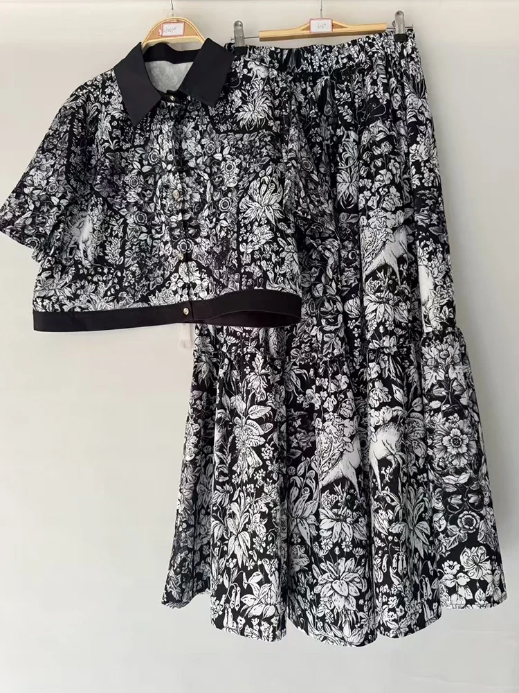 Retro geometric print lapel short shirt two-piece set for summer 2025 women's wear + loose pleated skirt with elastic waist
Retro geometric print lapel short shirt two-piece set for summer 2025 women's wear + loose pleated skirt with elastic waist