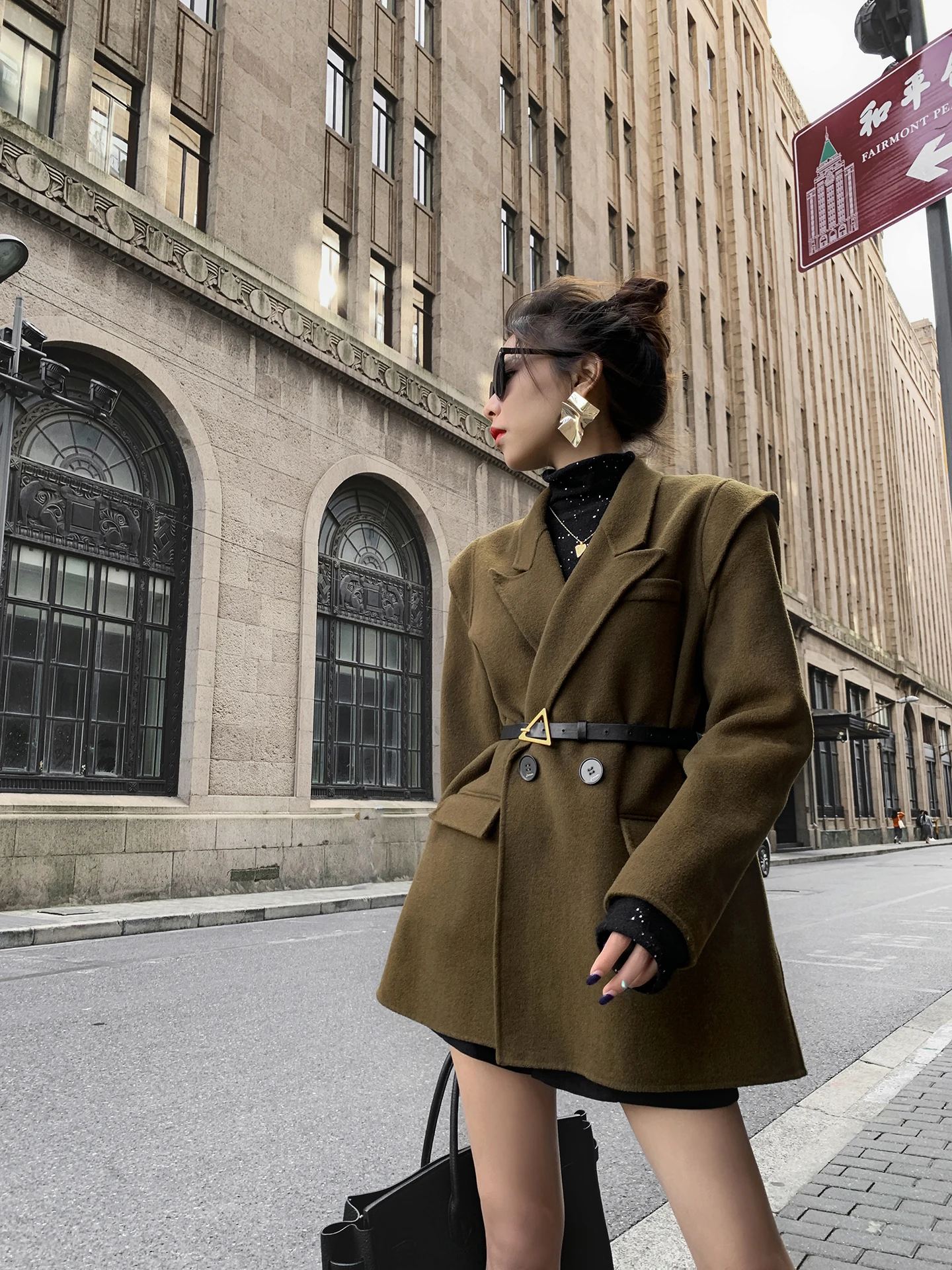 Винтажное двустороннее шерстяное пальто Aviva on Earth для женщин, с коротким воротником, 50% шерсть, 50% нейлон, весенняя верхняя одежда
Винтажное двустороннее шерстяное пальто Aviva on Earth для женщин, с коротким воротником, 50% шерсть, 50% нейлон, весенняя верхняя одежда