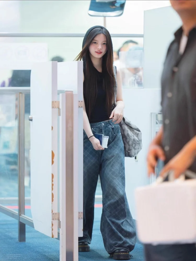 Джинсы женские Minju American Sle в стиле ретро, клетчатые, повседневные, свободные, с широкими штанинами, с высокой талией, на молнии, для повседневной носки, осенние...
Джинсы женские Minju American Sle в стиле ретро, клетчатые, повседневные, свободные, с широкими штанинами, с высокой талией, на молнии, для повседневной носки, осенние...