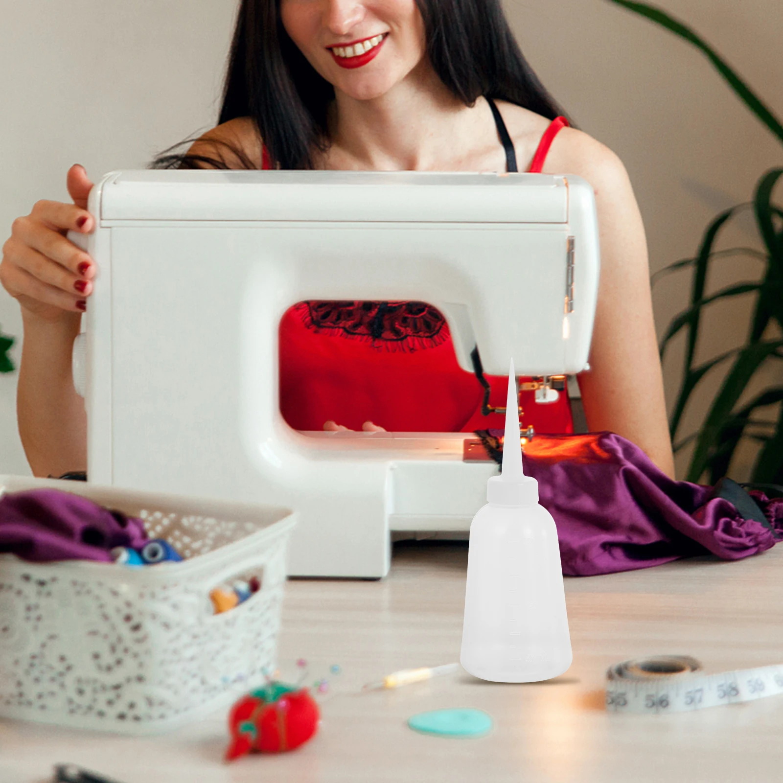 10 Pcs Sewing Machine Oil Bottle Drip Tools Dispenser Bottles Squeeze for Various Activities Liquid Glue Refillable Plastic
10 Pcs Sewing Machine Oil Bottle Drip Tools Dispenser Bottles Squeeze for Various Activities Liquid Glue Refillable Plastic