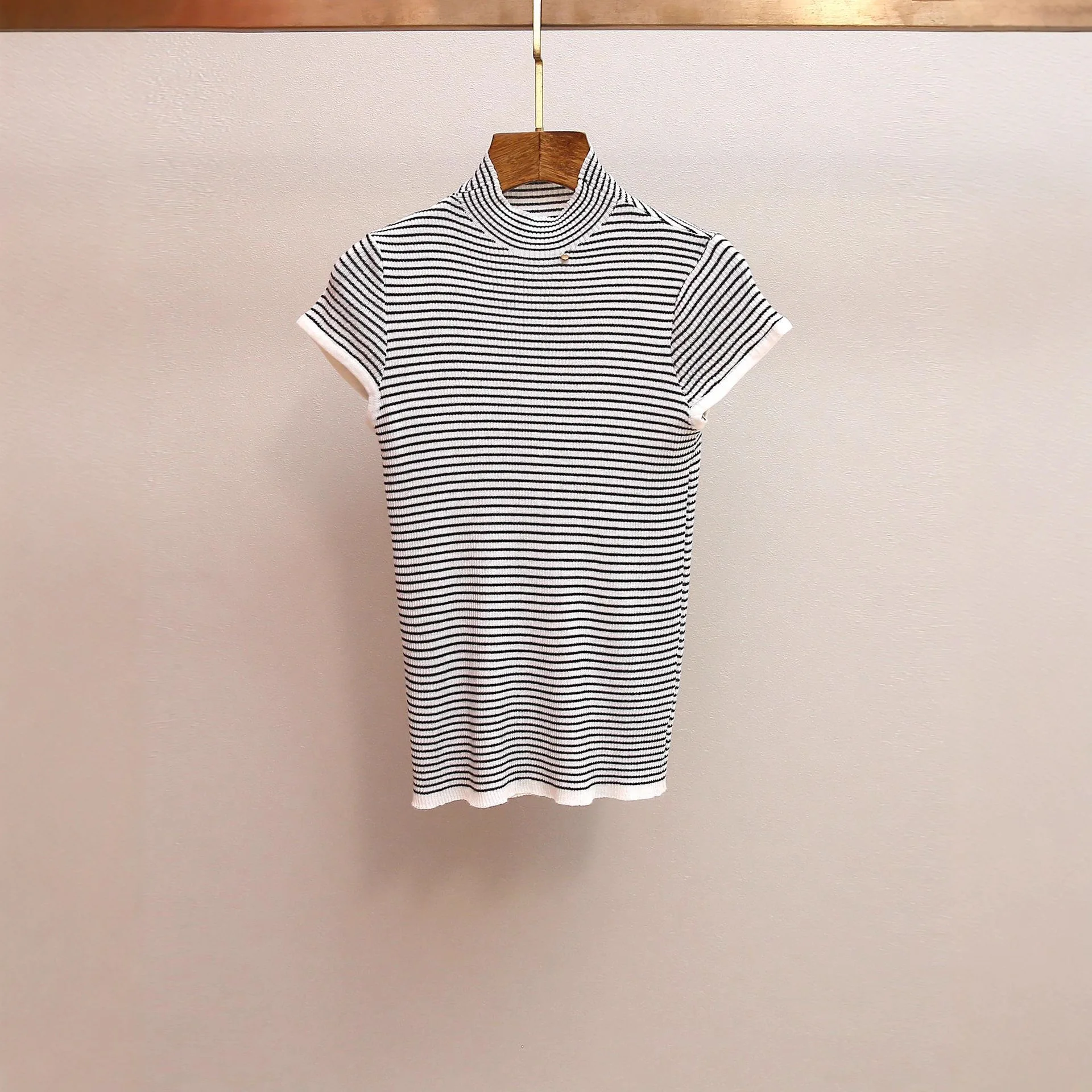 MaSande High-End Women's Slim Fit Striped f High Collar Casual Sle Polyester Fiber Knitted Sweater Autumn New Arrival
MaSande High-End Women's Slim Fit Striped f High Collar Casual Sle Polyester Fiber Knitted Sweater Autumn New Arrival