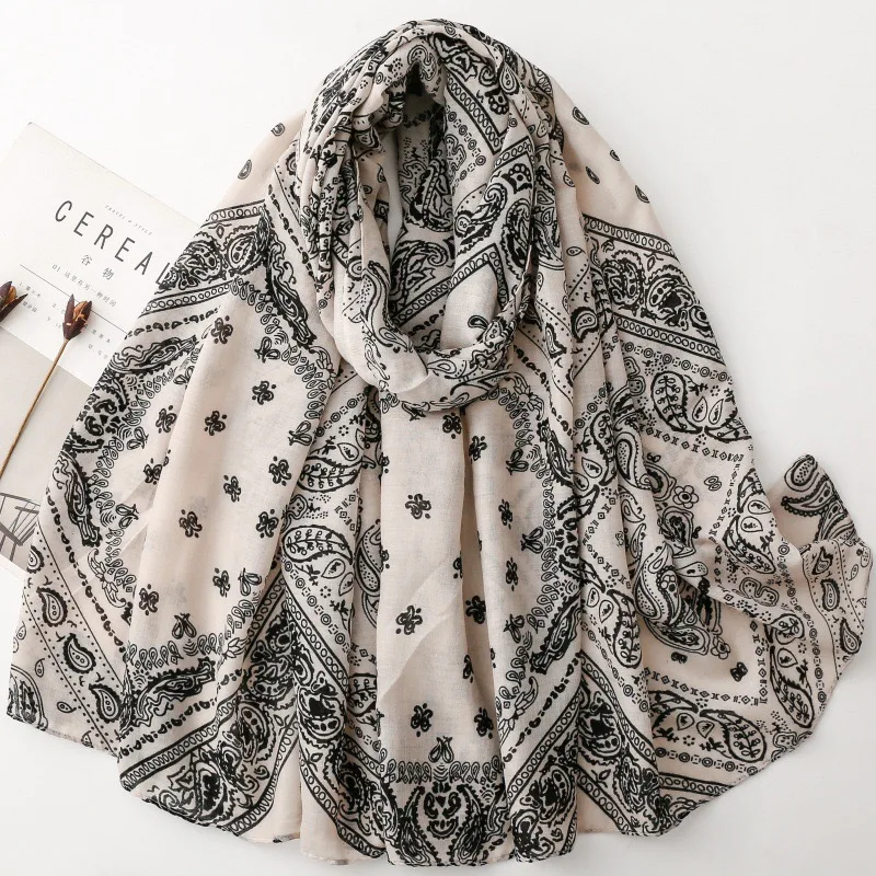 Autumn Bohemia Vintage Paisley Floral Cotton Viscose Scarf Lady Print Soft Shawls and Wraps Pashmina Muslim Hijab Sjaal 180*90Cm
Autumn Bohemia Vintage Paisley Floral Cotton Viscose Scarf Lady Print Soft Shawls and Wraps Pashmina Muslim Hijab Sjaal 180*90Cm