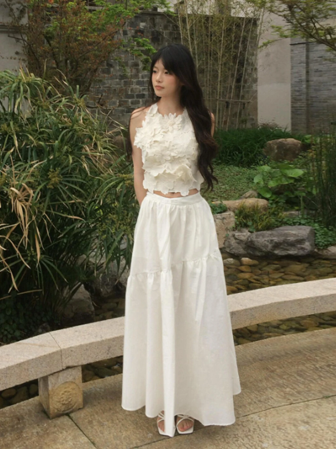Gentle Wind Unique Super Beautiful Top Skirt Two-Piece Set Anti-Aging Whole Set OOTD Summer 2026 Fashion Korean Style Short S...
Gentle Wind Unique Super Beautiful Top Skirt Two-Piece Set Anti-Aging Whole Set OOTD Summer 2026 Fashion Korean Style Short S...