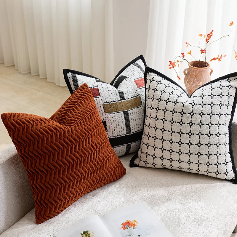 Nordic Modern Geometric Jacquard Cushion Case Black and White Chenille Yarn-dyed Throw Pillow Covers Luxury Living Room Bedroom
Nordic Modern Geometric Jacquard Cushion Case Black and White Chenille Yarn-dyed Throw Pillow Covers Luxury Living Room Bedroom