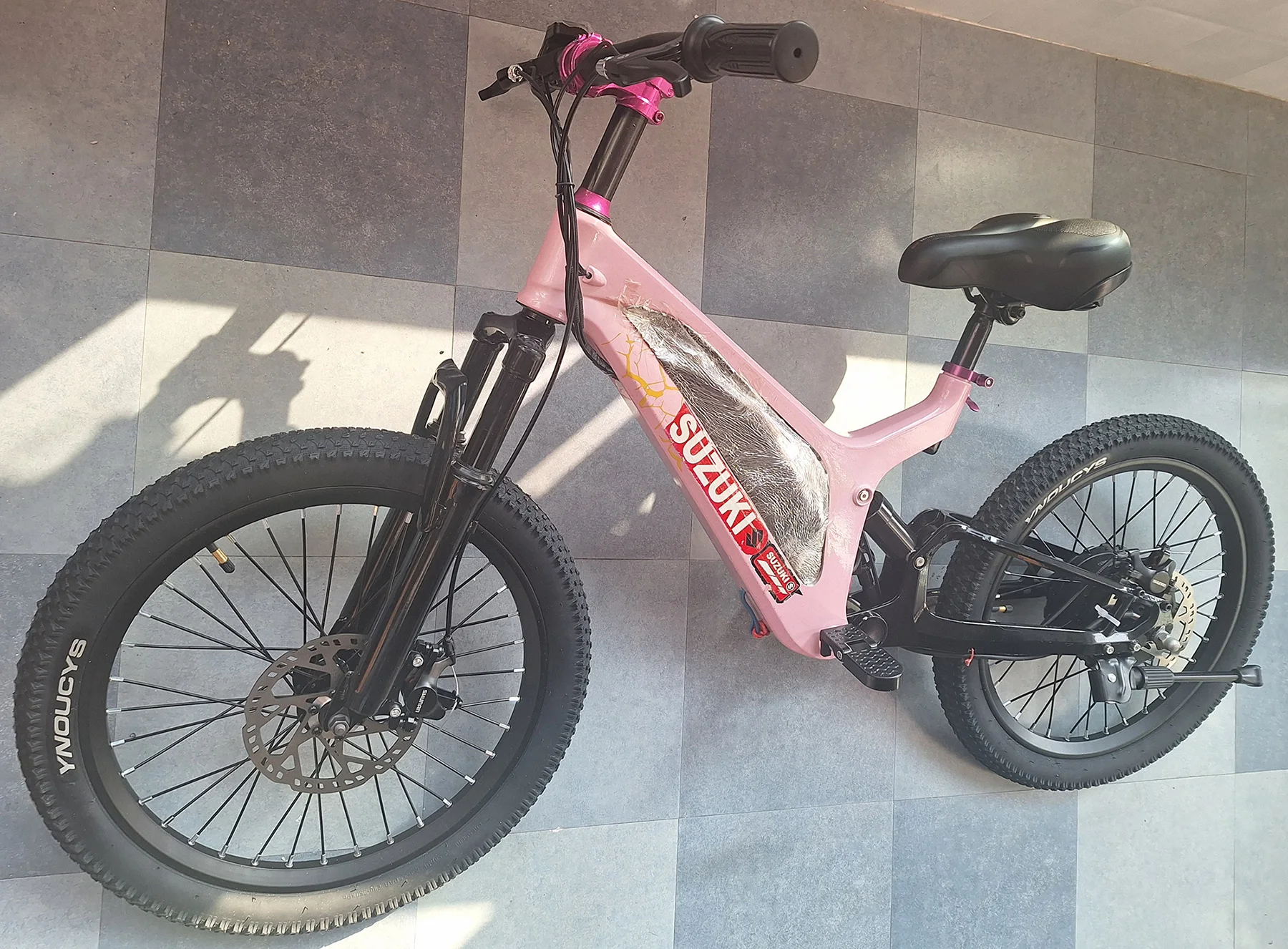 20" 750W 48V 10Ah off-road bike toy scooter balance bicycle
20" 750W 48V 10Ah off-road bike toy scooter balance bicycle