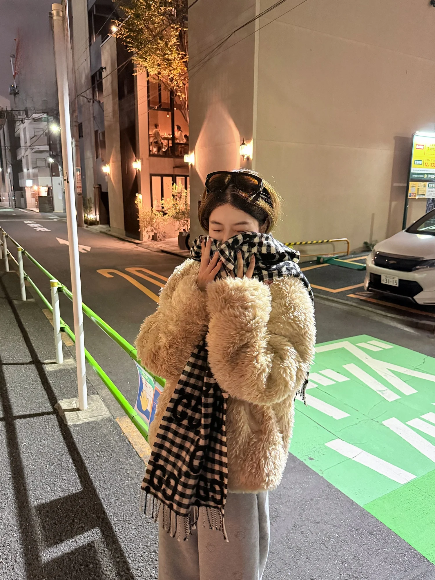 Aeronline Women's Warmth-Filled Lamb Fur Jaet Zipper up Coat Casual Straight Leggings Sle Winter Autumn Outerwear
Aeronline Women's Warmth-Filled Lamb Fur Jaet Zipper up Coat Casual Straight Leggings Sle Winter Autumn Outerwear