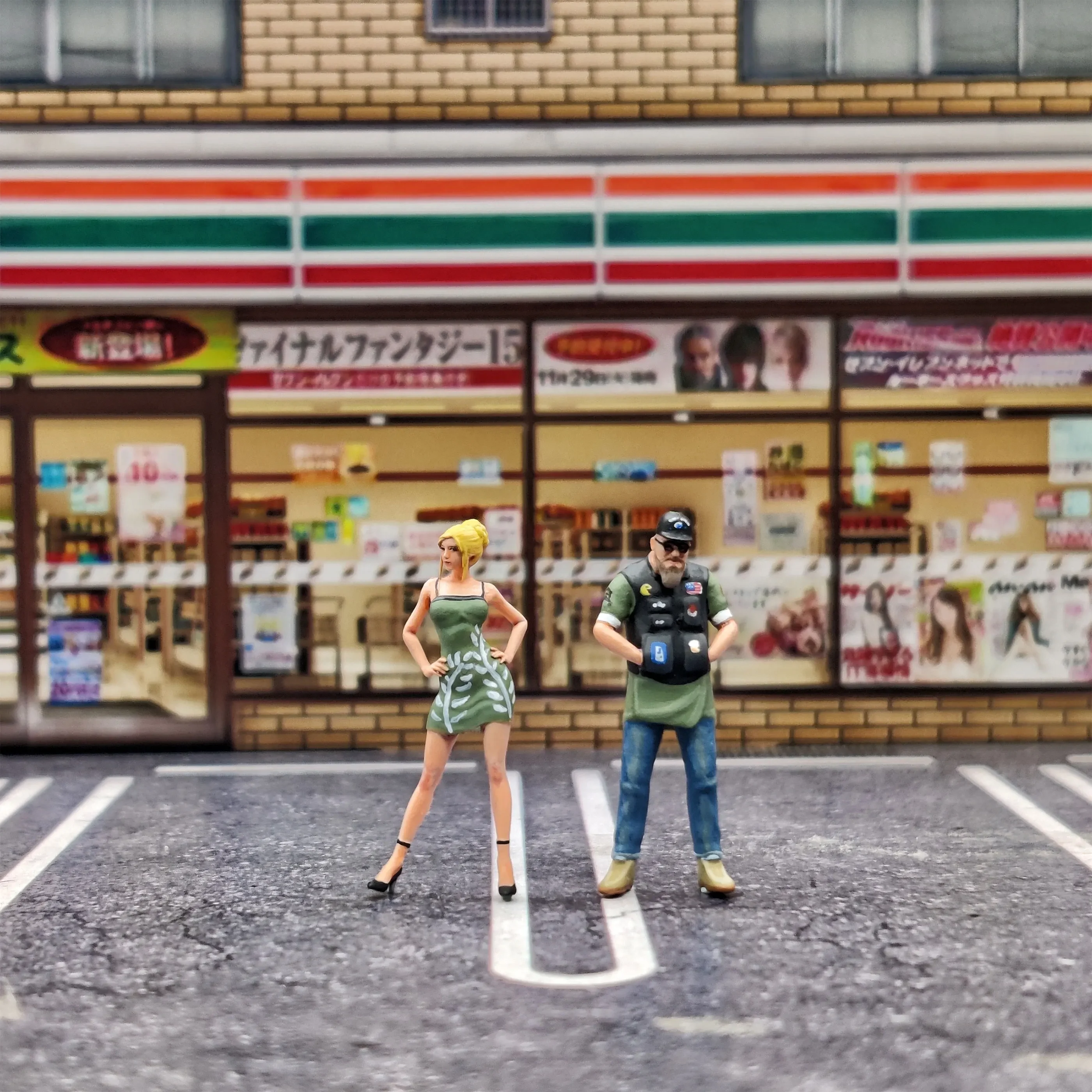 EHC Model 1/64 Bearded Male Female Model Pre-sale can be matched with miniature scene model
EHC Model 1/64 Bearded Male Female Model Pre-sale can be matched with miniature scene model