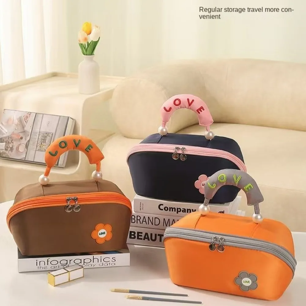 Portable Large Capacity Cloud Pillow Makeup Bag Pearl Dustproof Wash Bag Double Zipper Storage Bag Handheld Cosmetic Bag Girls
Portable Large Capacity Cloud Pillow Makeup Bag Pearl Dustproof Wash Bag Double Zipper Storage Bag Handheld Cosmetic Bag Girls