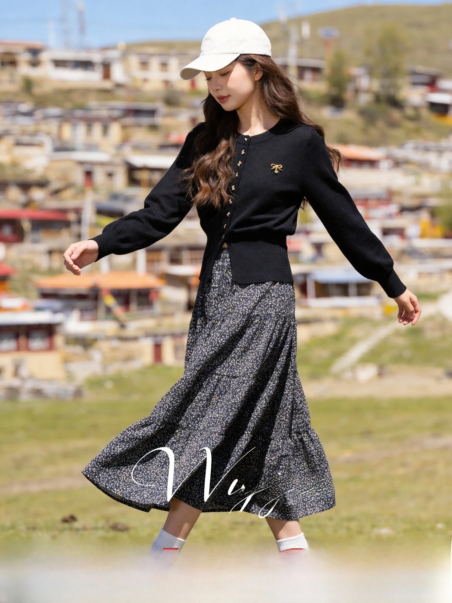 plus Size Women's Spring Fashion Knitted Set round Neck Long Sleeve Floral Half Skirt Casual Comfortable High Waist A-Line Skirt
plus Size Women's Spring Fashion Knitted Set round Neck Long Sleeve Floral Half Skirt Casual Comfortable High Waist A-Line Skirt