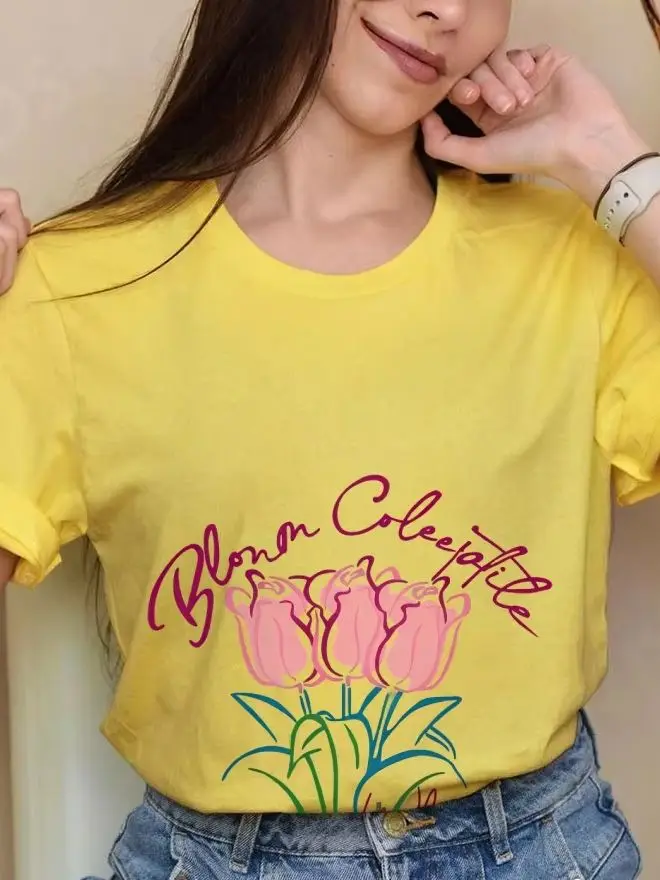 Pink Flowers, Cool Y2k Top, Women's Graphic Tee, Hand-Painted Bunny Art, Korean Style T-Shirt, Oversized Summer 2025
Pink Flowers, Cool Y2k Top, Women's Graphic Tee, Hand-Painted Bunny Art, Korean Style T-Shirt, Oversized Summer 2025