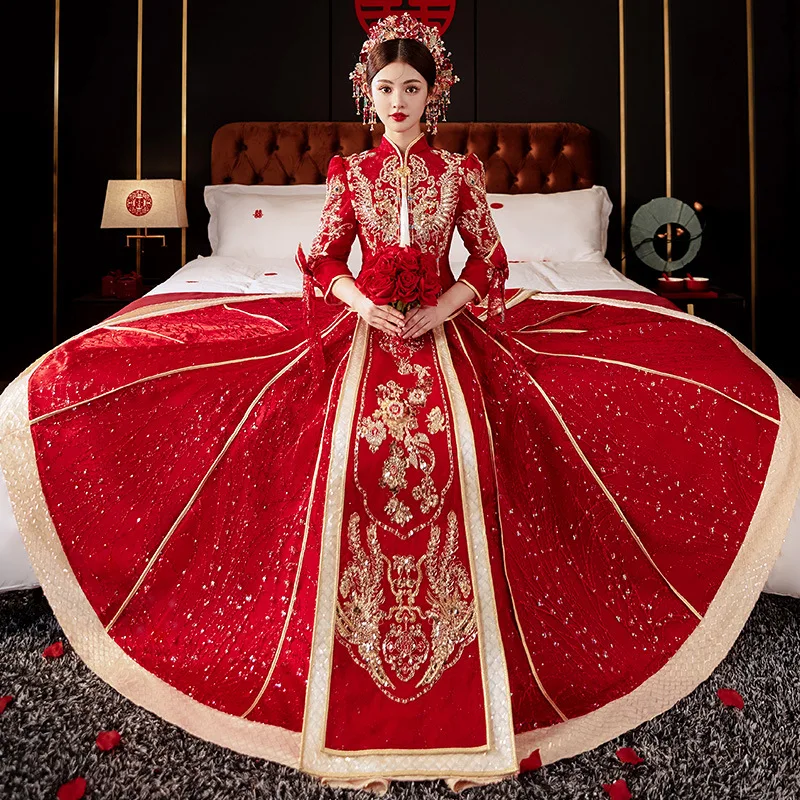 Chinese Style Exquisite Costume Bride Wedding Dress Red Sparkly Sequins Beading Phoenix Embroidery Tassels Cheongsam
Chinese Style Exquisite Costume Bride Wedding Dress Red Sparkly Sequins Beading Phoenix Embroidery Tassels Cheongsam