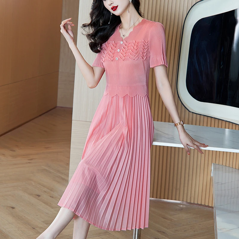 2025 Summer New Fashionable Stretch Wrinkle Magic Skirt Round Neck Splicing Slimming and Slimming Dress Hundred Fold Skirt
2025 Summer New Fashionable Stretch Wrinkle Magic Skirt Round Neck Splicing Slimming and Slimming Dress Hundred Fold Skirt