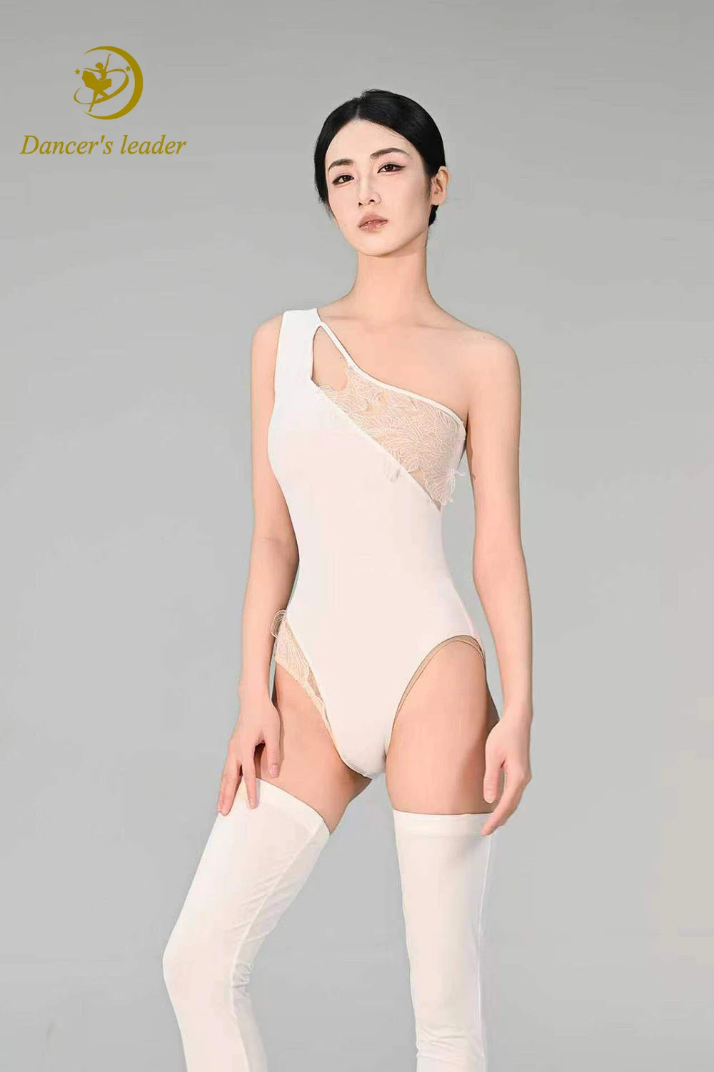 Ballet Leotard for Women Practice Clothes Mesh Embroidery Splicing Gymnastics Performance Adult Air Yoga Costume
Ballet Leotard for Women Practice Clothes Mesh Embroidery Splicing Gymnastics Performance Adult Air Yoga Costume
