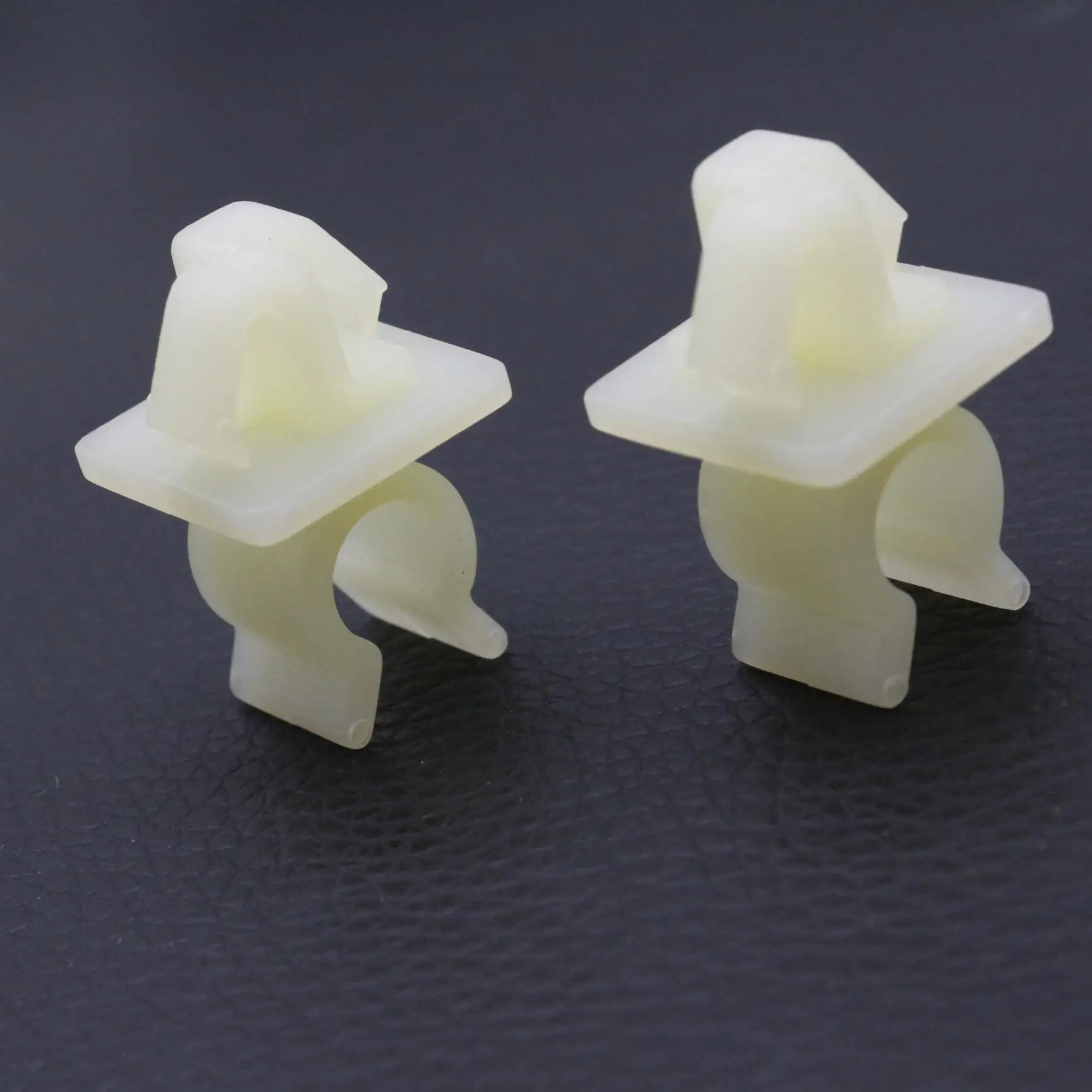 2 Pcs Hood Stay Clamp Nylon Prop Rod Retainer Clip Holder Fit for Toyota 4Runner Tacoma RAV4 Scion tC Land Cruiser 53452-90351
2 Pcs Hood Stay Clamp Nylon Prop Rod Retainer Clip Holder Fit for Toyota 4Runner Tacoma RAV4 Scion tC Land Cruiser 53452-90351