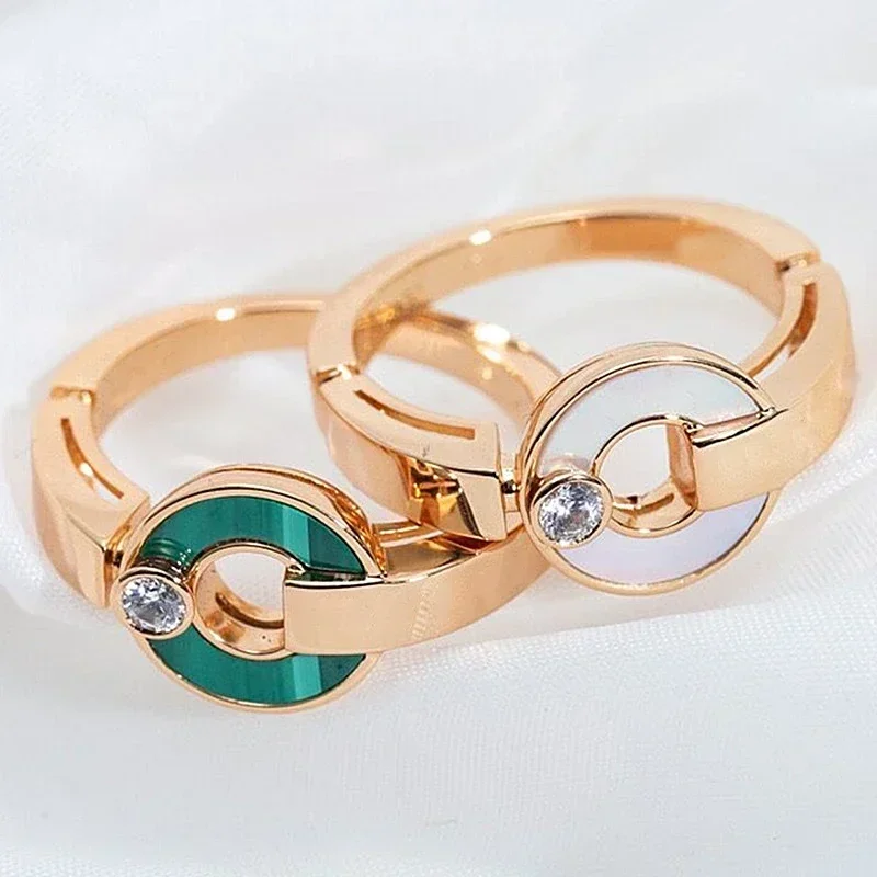 925 Sterling Silver High Quality White Shell Malachite Ring Female Exquisite Temperament Luxury Jewelry Gift For Friends
925 Sterling Silver High Quality White Shell Malachite Ring Female Exquisite Temperament Luxury Jewelry Gift For Friends