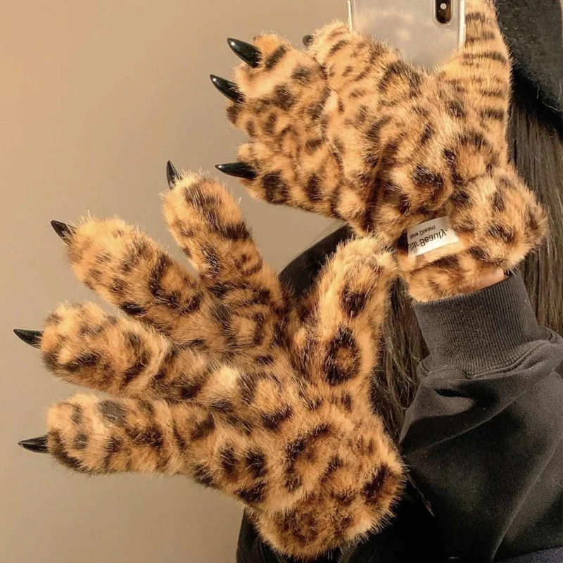 Leopard Print Claw Thicken Gloves Winter Warm Plush Spicy Girls Trendy Cosplay Cold Proof Furry Riding Gloves Tiger Claw Gloves
Leopard Print Claw Thicken Gloves Winter Warm Plush Spicy Girls Trendy Cosplay Cold Proof Furry Riding Gloves Tiger Claw Gloves