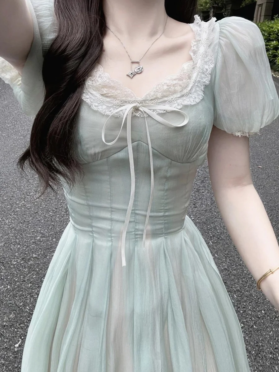 French Light Green Bubble Sleeve Square Neck Dress For Women Summer Temperament Slimming Princess Long Dress With Cinched Waist
French Light Green Bubble Sleeve Square Neck Dress For Women Summer Temperament Slimming Princess Long Dress With Cinched Waist