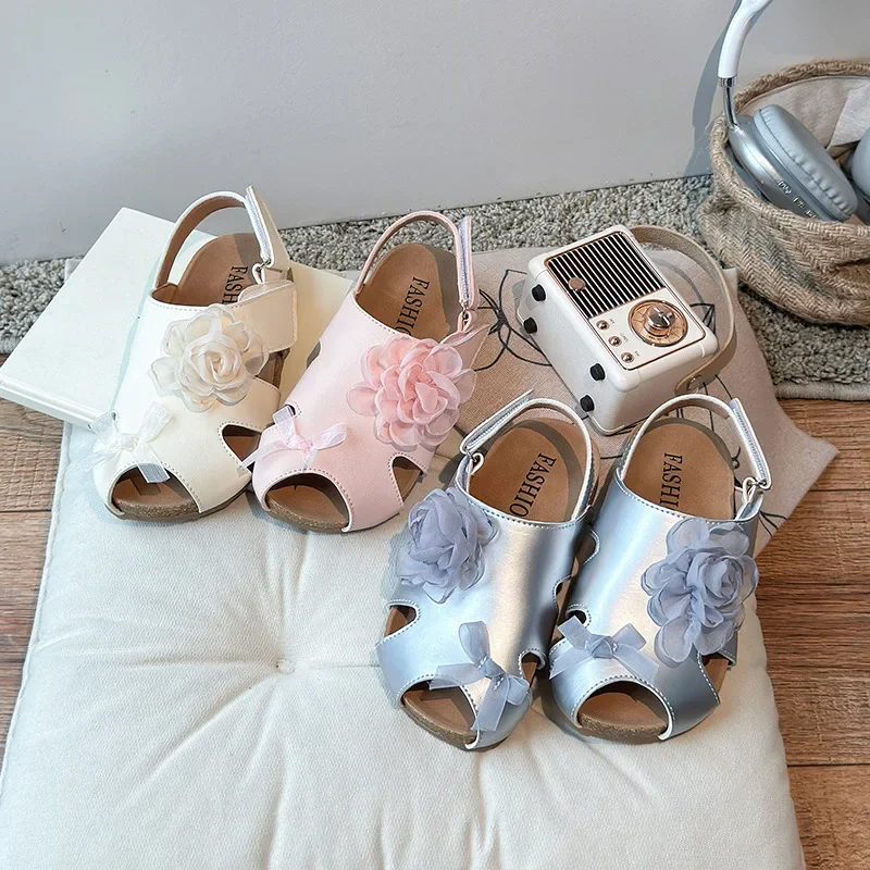 Girls Beach Shows Sweet Flowers Lace Kids Sandals Hollowed-out Ins 2025 Summer New Children Fashion Princess Shoes Soft Sole
Girls Beach Shows Sweet Flowers Lace Kids Sandals Hollowed-out Ins 2025 Summer New Children Fashion Princess Shoes Soft Sole