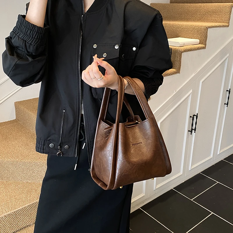 Small PU Leather Women's Bag Fashion Shoulder Cross Bag Designer Tote Handbag Vintage Eco Bag Korean Messenger Bag Y2K Buckets 
Small PU Leather Women's Bag Fashion Shoulder Cross Bag Designer Tote Handbag Vintage Eco Bag Korean Messenger Bag Y2K Buckets