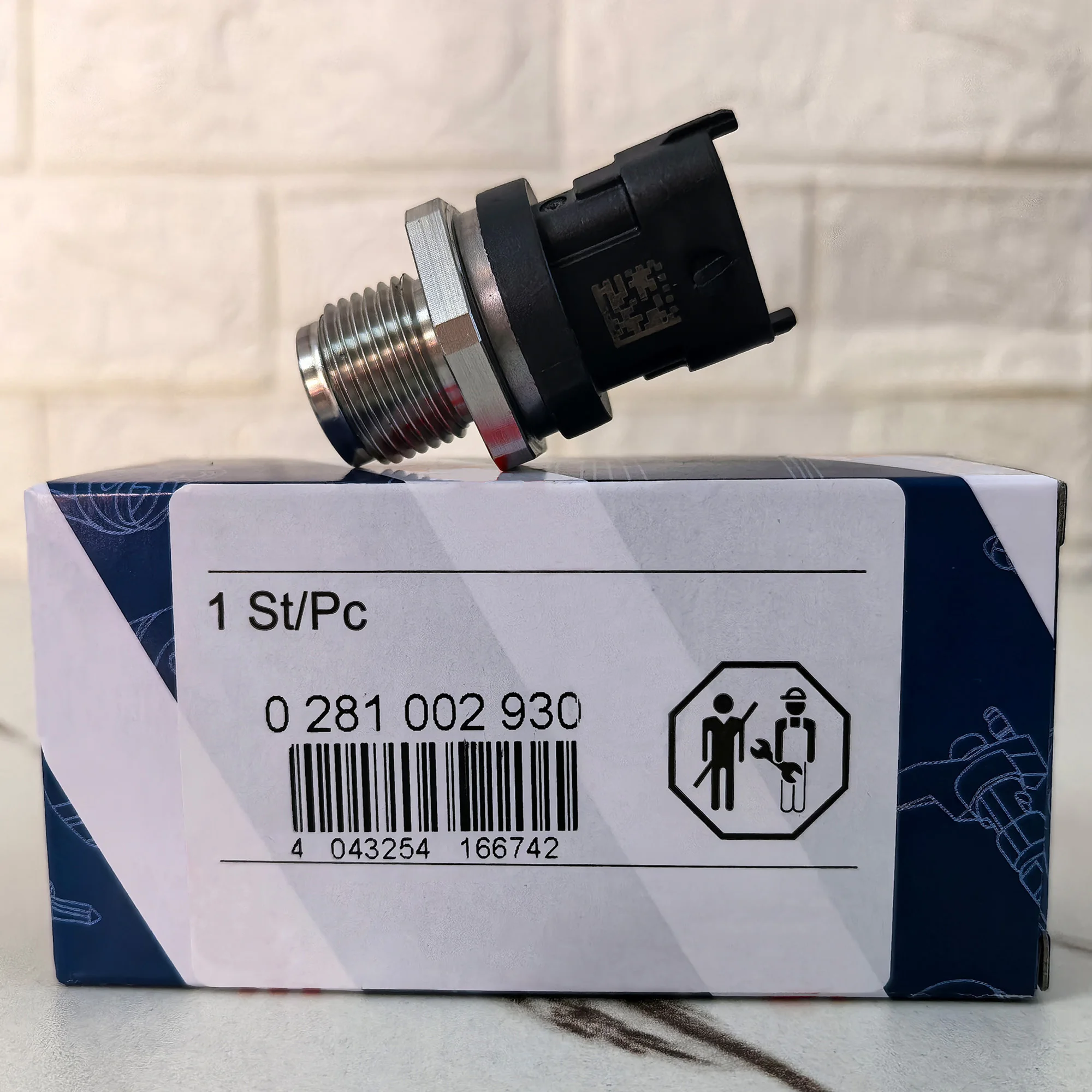 High Quality 0281002930 51274210233 504333094 Oil Fuel Rail Pressure Sensor Regulator For MAN IVECO VOLVO FIAT Chevrolet S10 206
High Quality 0281002930 51274210233 504333094 Oil Fuel Rail Pressure Sensor Regulator For MAN IVECO VOLVO FIAT Chevrolet S10 206