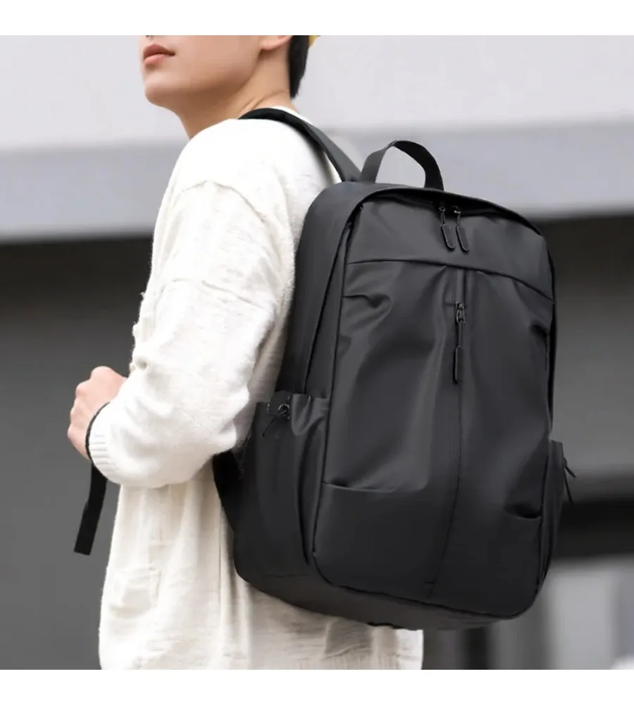 Korean-inspired silhouette gives this waterproof backpack a modern look for students and commuters
Korean-inspired silhouette gives this waterproof backpack a modern look for students and commuters