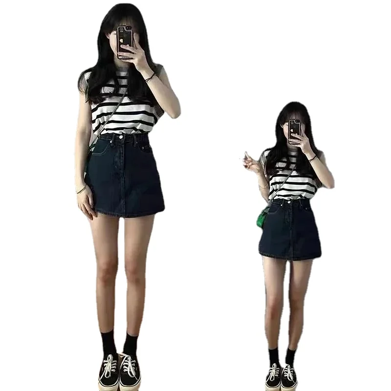 Fashion Suit Ins Summer Vintage Striped Sleeveless Undershirt + Skinny and Versatile Denim Half-body Skirt Set
Fashion Suit Ins Summer Vintage Striped Sleeveless Undershirt + Skinny and Versatile Denim Half-body Skirt Set