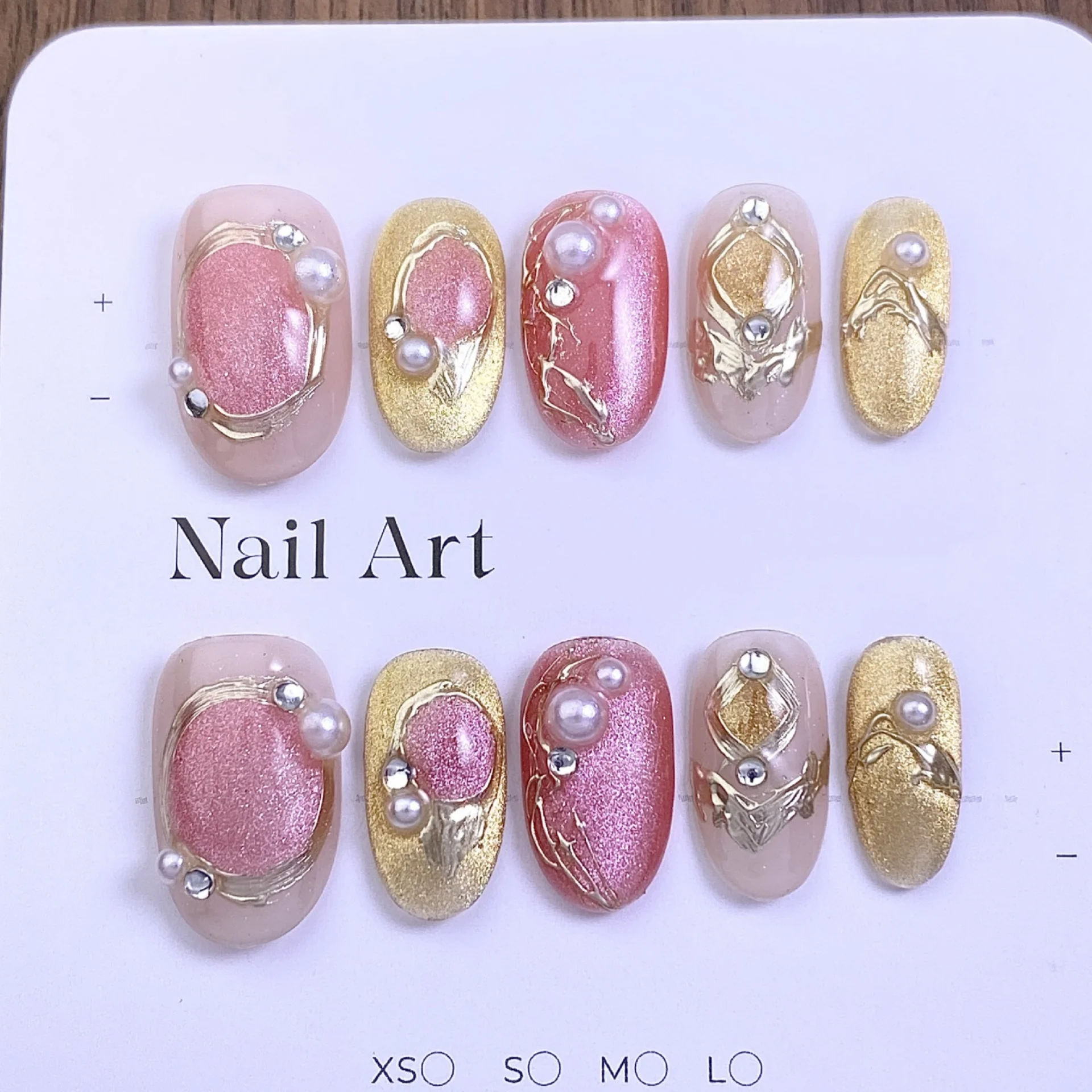 10pcs Gradient Pink Handmade Nails Sets Press on Gilded Pearl Short Oval Fake Nails Tips Cat's Eye False Nail Art Press on Nails
10pcs Gradient Pink Handmade Nails Sets Press on Gilded Pearl Short Oval Fake Nails Tips Cat's Eye False Nail Art Press on Nails