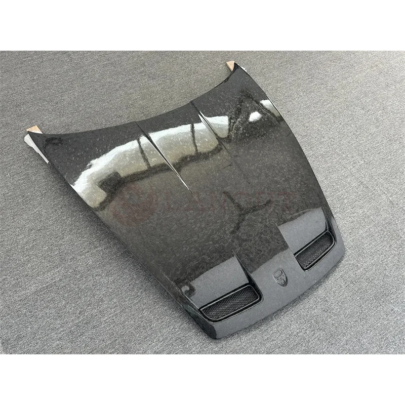 High quality Suitable For 911 992 Carrera/Carrera S 992 GT3 All Carbon Fiber Forged Grain Engine Hood
High quality Suitable For 911 992 Carrera/Carrera S 992 GT3 All Carbon Fiber Forged Grain Engine Hood