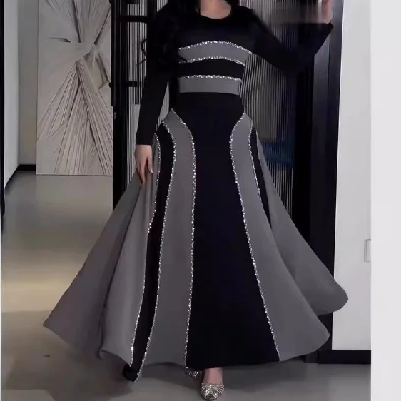 Fashionable Contrasting Color Patchwork, High-End Round Neck Long Sleeved Dress, Party Evening Dress, Black Long Dress
Fashionable Contrasting Color Patchwork, High-End Round Neck Long Sleeved Dress, Party Evening Dress, Black Long Dress