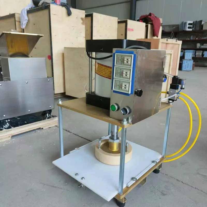 Bread Pizza Base Pressing Machine/ 30cm Round Pancake Naan Sheet Making Machine 
Bread Pizza Base Pressing Machine/ 30cm Round Pancake Naan Sheet Making Machine