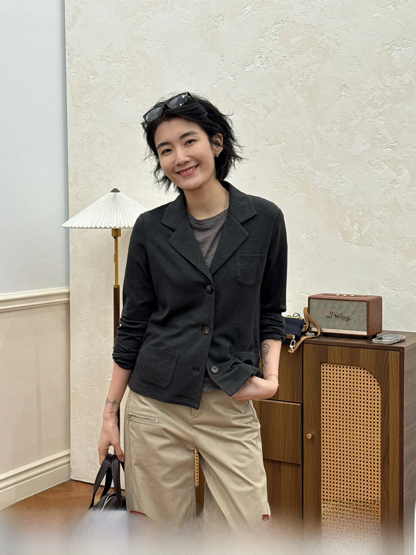 Langqing Deep ey Suit Collar ort Women's Jaet 2026 New Faion Spring Slim Fit Open Cardigan Wool Blend Casual Top
Langqing Deep ey Suit Collar ort Women's Jaet 2026 New Faion Spring Slim Fit Open Cardigan Wool Blend Casual Top